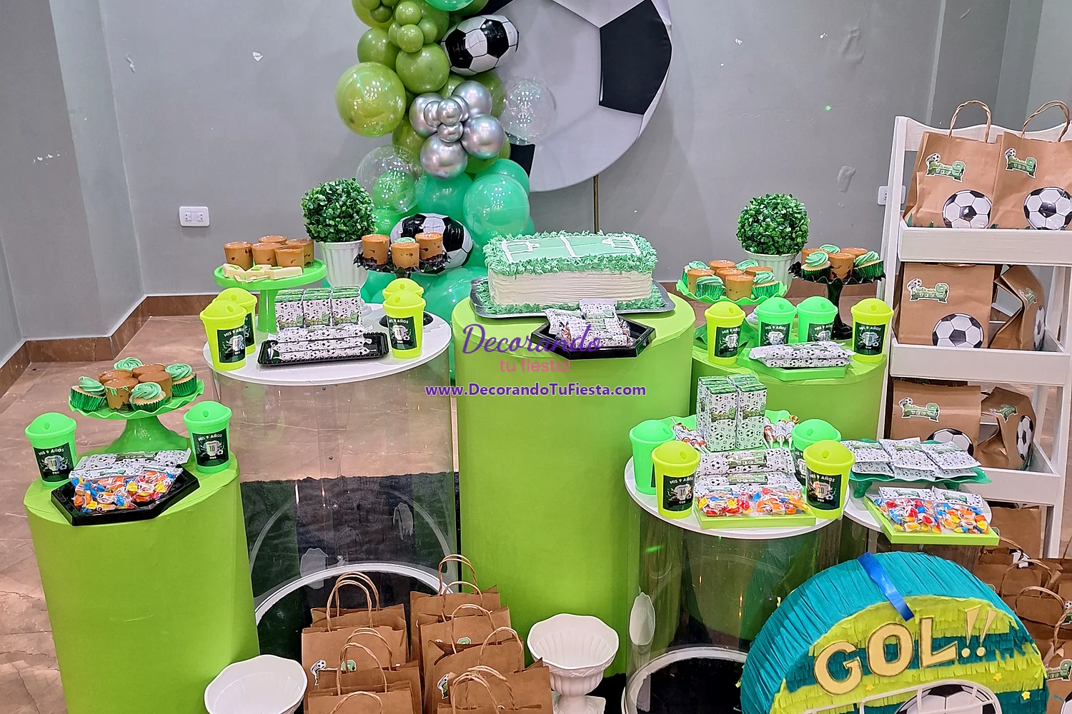 Vista principal de cumpleaños temática de fútbol